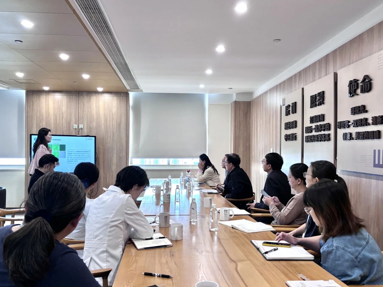 简讯｜深圳细胞谷团队赴温州医科大学附属眼视光医院访问交流